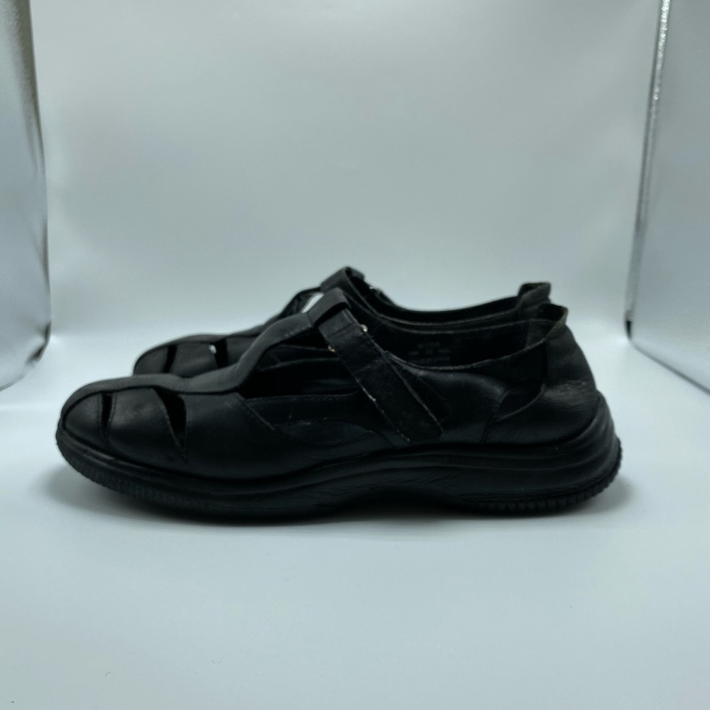 Propet shoe - Picture 3 of 6